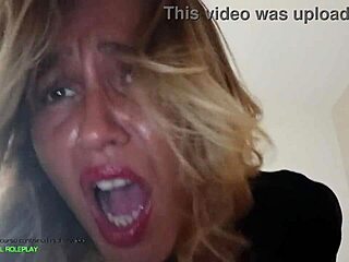 Maelles fisse bliver ødelagt af en pervers fan i denne barske og smertefulde hjemmelavede video