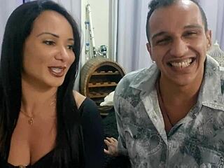 تقديم نجمة إباحية هاوية جديدة على شبكة Xv: مقابلة مع رجل وسيم برازيلي