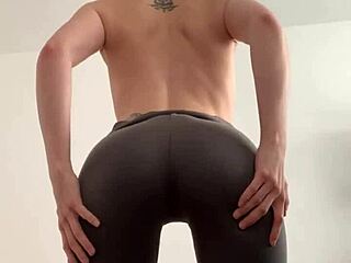Wetting my yoga pants with piss