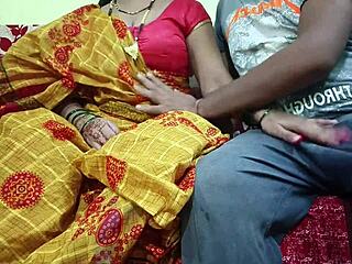 Indian couple enjoys anal sex in yellow saree