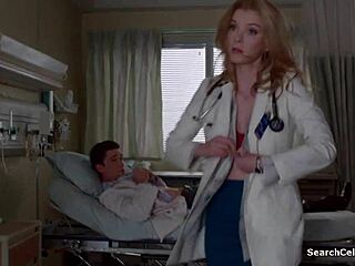 La star du porno célèbre Betty Gingold joue dans une scène de sexe torride avec un patient