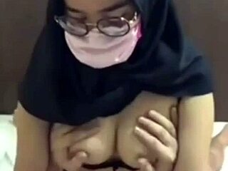 Newest HD video of Arab, Asian, and Indonesian women in hijab